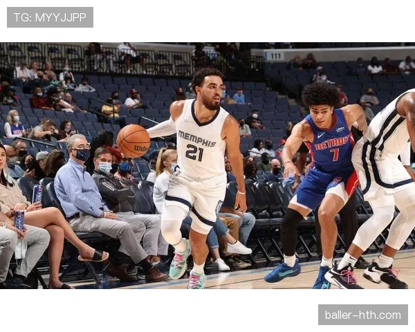 楚阿梅尼高效逼抢成球队防守核心