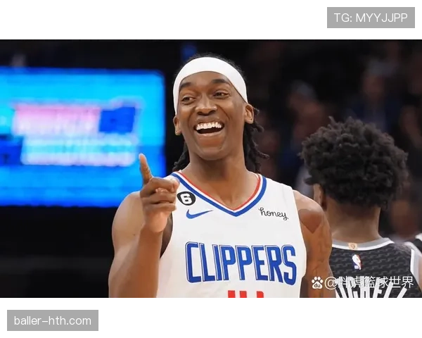 佩恩季后赛三分表现亮眼，助力球队力争胜利