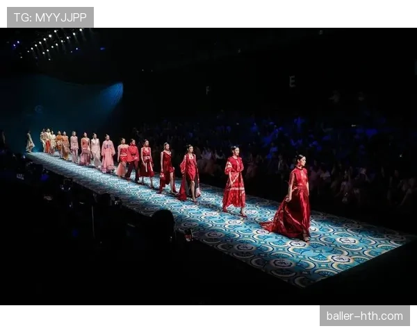 柳雅慧居然能把训练场变成时尚秀场了？这谁能比得上啊！